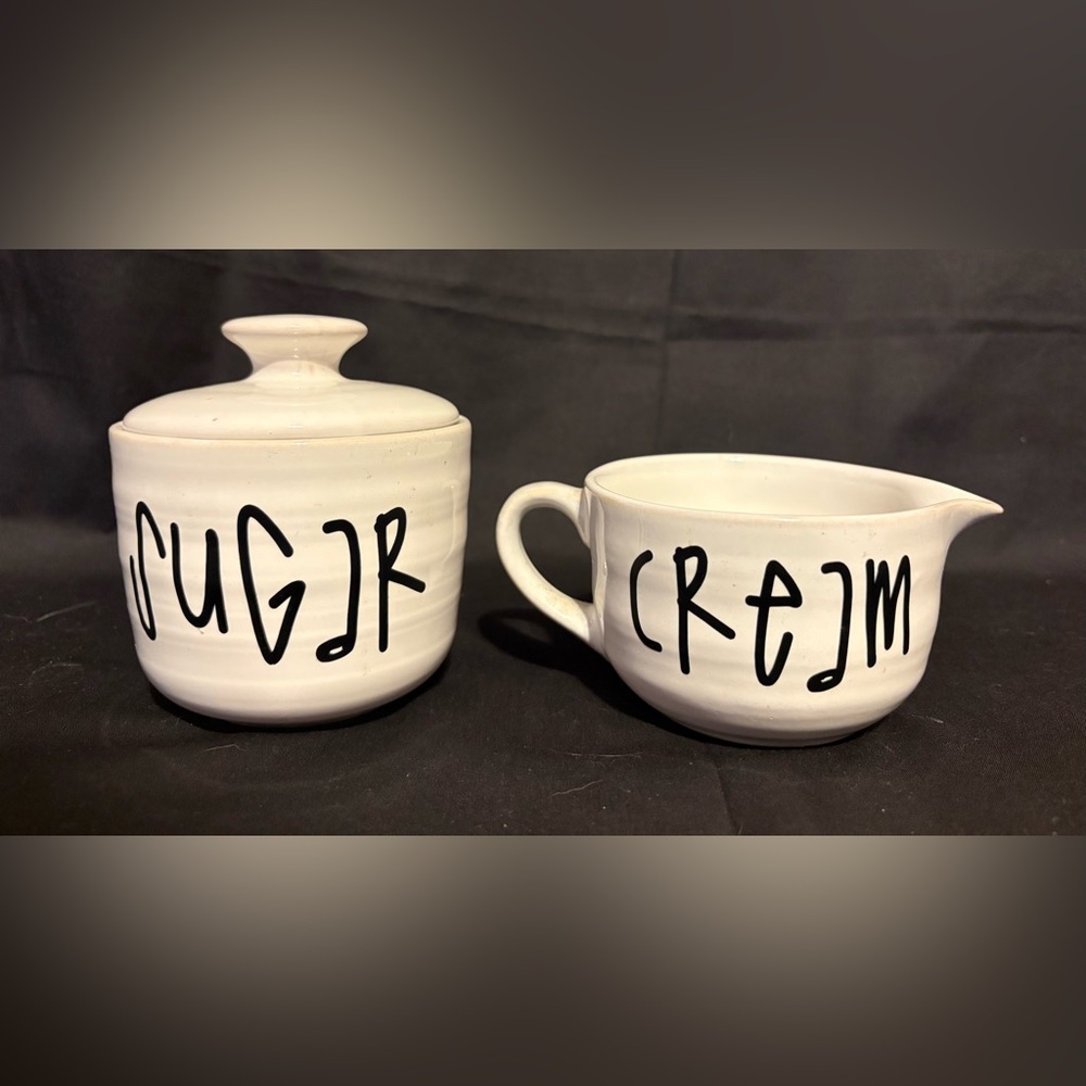 White Sugar and Creamer Set